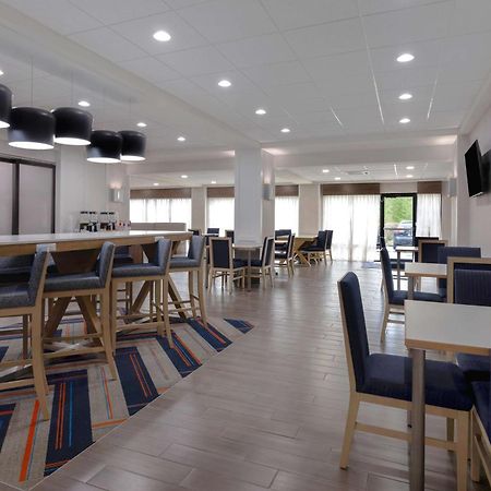 Shamard Heights Hampton Inn Natchitoches מראה חיצוני תמונה